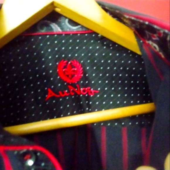 Au Noir, men's casual dress shirt, high-quality, Montréal-Canada based,embroided - Picture 2 of 6